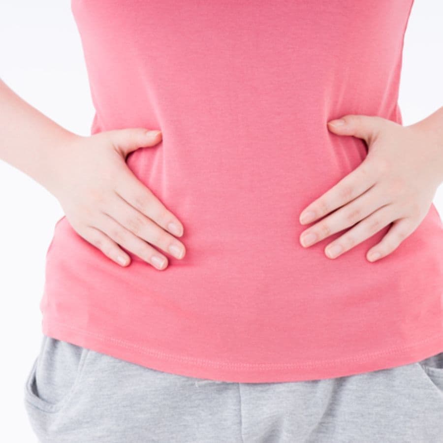 生理の悩み　辛い　対処　生理用品　社会で理解されない　ナプキン　タンポン　給水ショーツ　ナプラスe　月経カップ　隠す　血　汚い　体験　あるある　体に不調　アイテム　命を繋ぐサイクル　多目的トイレ　下着　漏れ　生理痛